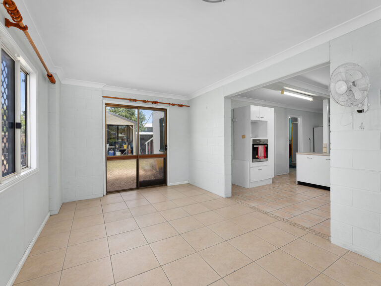 House-Raceview-QLD-R2-3581734