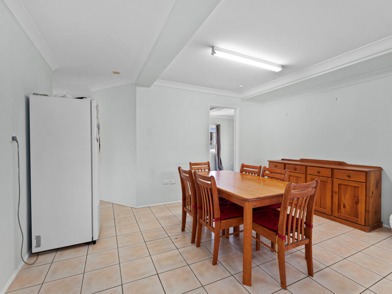 House-Raceview-QLD-R2-3581734