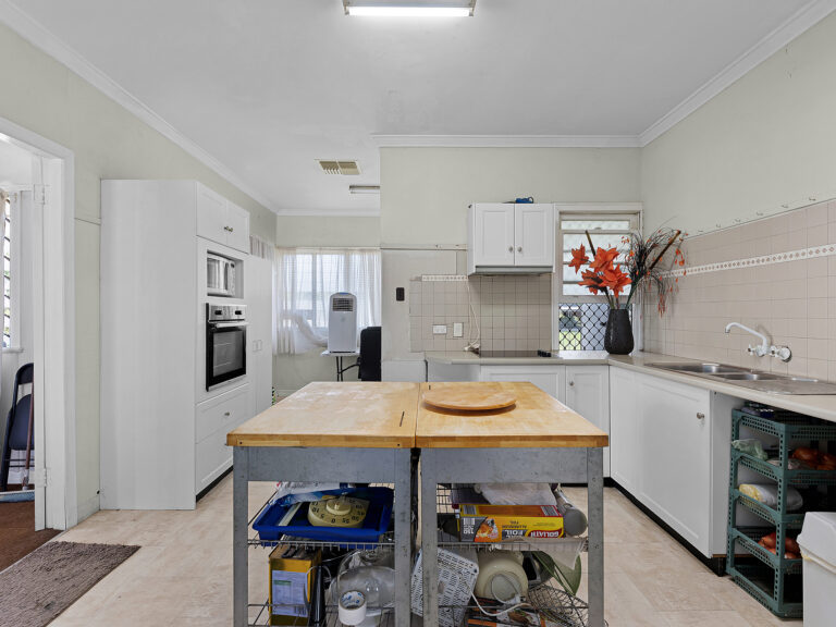 House-Raceview-QLD-R2-3581734