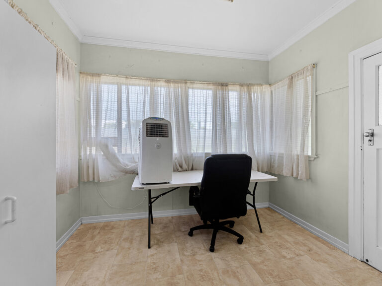 House-Raceview-QLD-R2-3581734