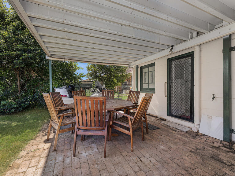 House-Raceview-QLD-R2-3581734