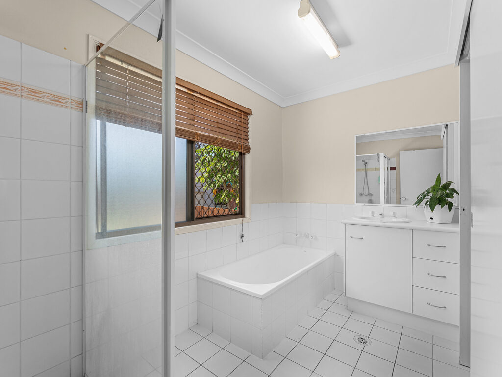 Townhouse-Underwood-QLD-R2-3582780