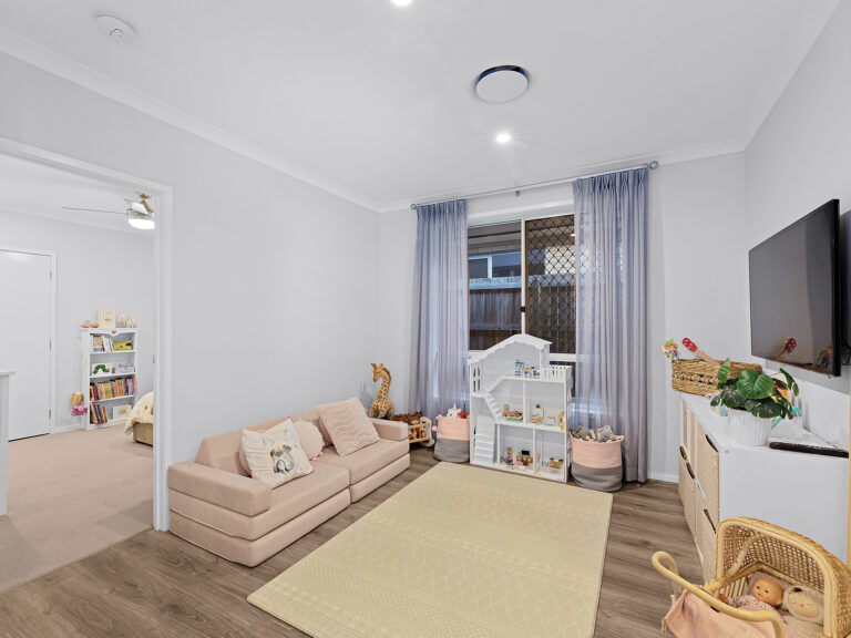 House-South Ripley-QLD-R2-3613212