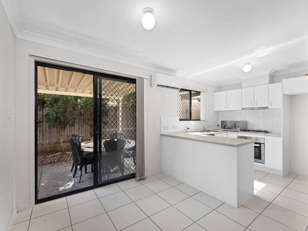 Townhouse-Doolandella-QLD-R2-3619897