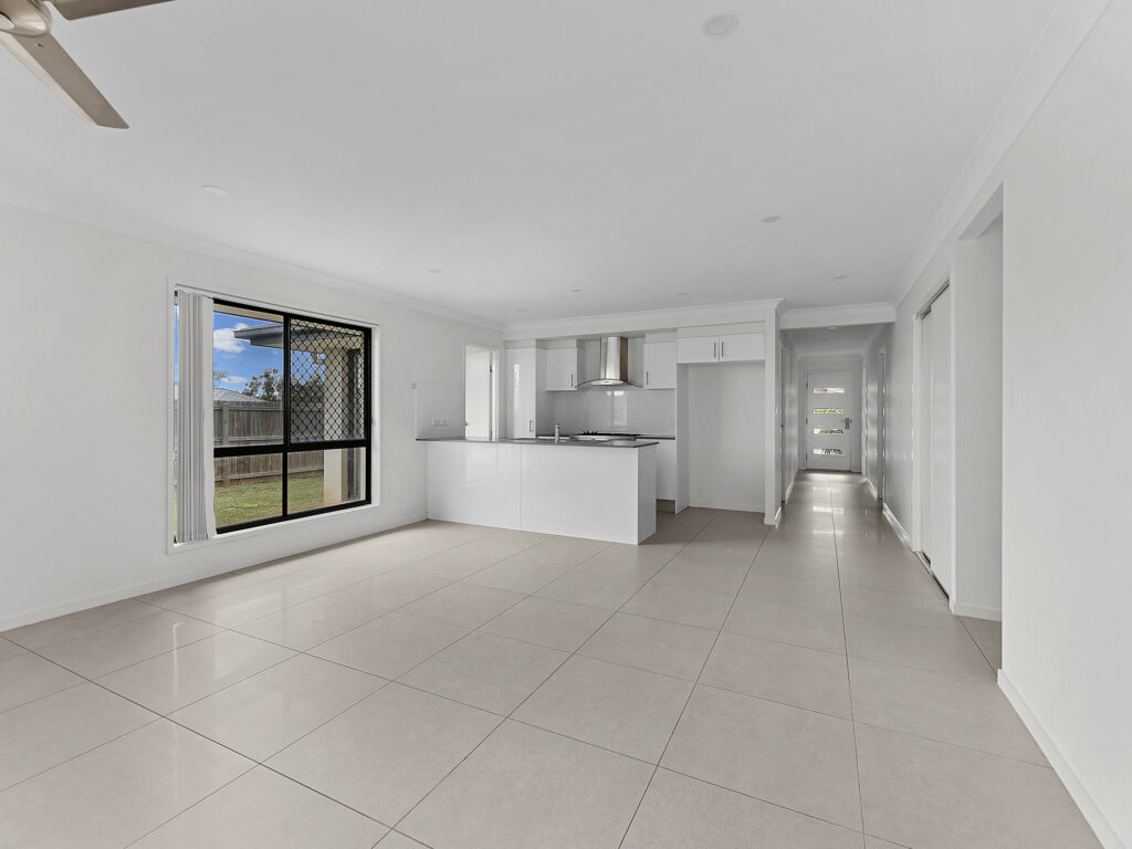 House-Deebing Heights-QLD-R2-3619982