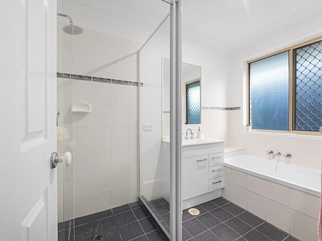 House-Springfield Lakes-QLD-R2-3622206