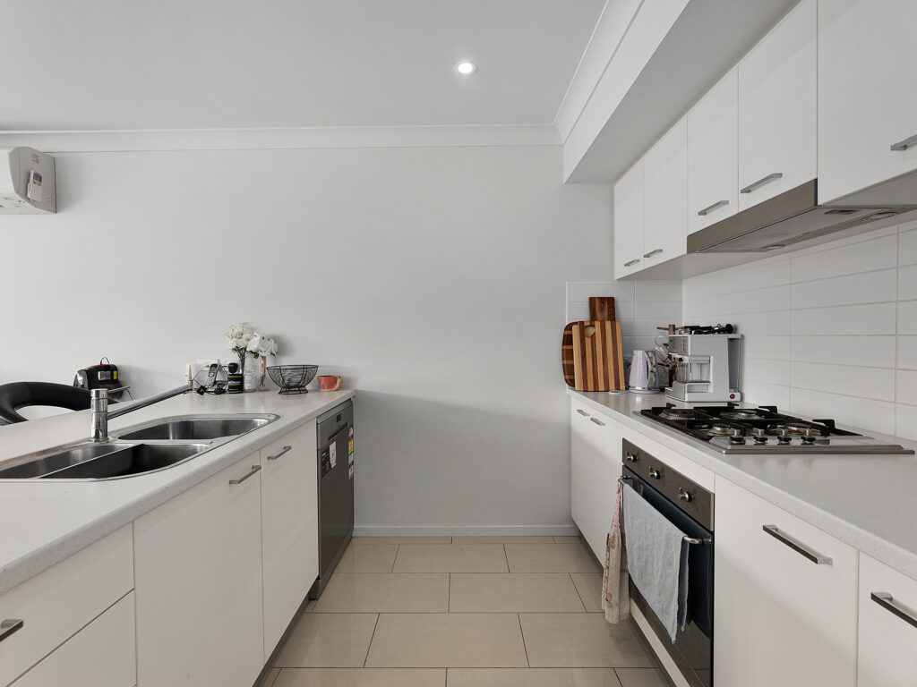 Townhouse-Brookwater-QLD-R2-3623545