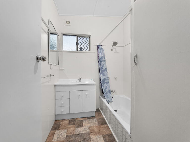 House-East Ipswich-QLD-R2-3629677