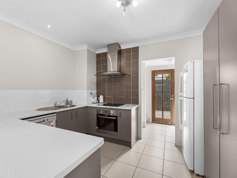 House-Eastern Heights-QLD-R2-3630312