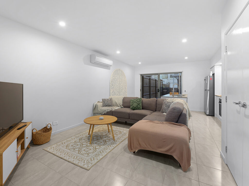 Townhouse-Ripley-QLD-R2-3642176