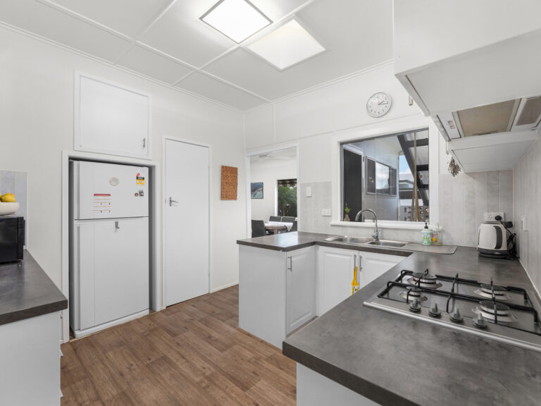 House-Basin Pocket-QLD-R2-3653055