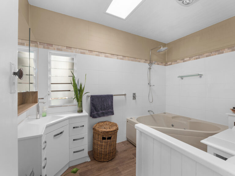 House-Basin Pocket-QLD-R2-3653055