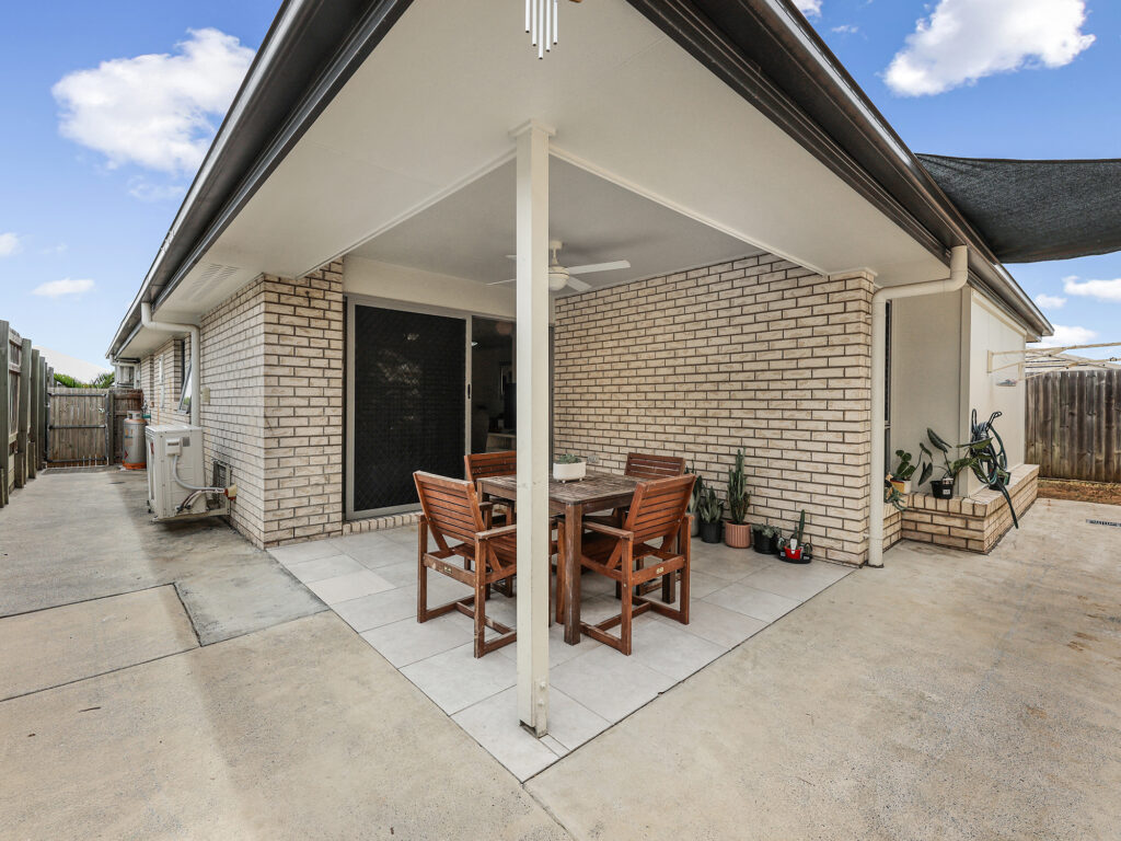 House-Deebing Heights-QLD-R2-3655005