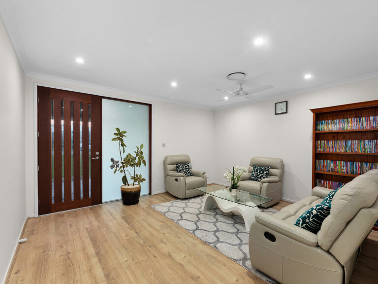 House-Deebing Heights-QLD-R2-3655186