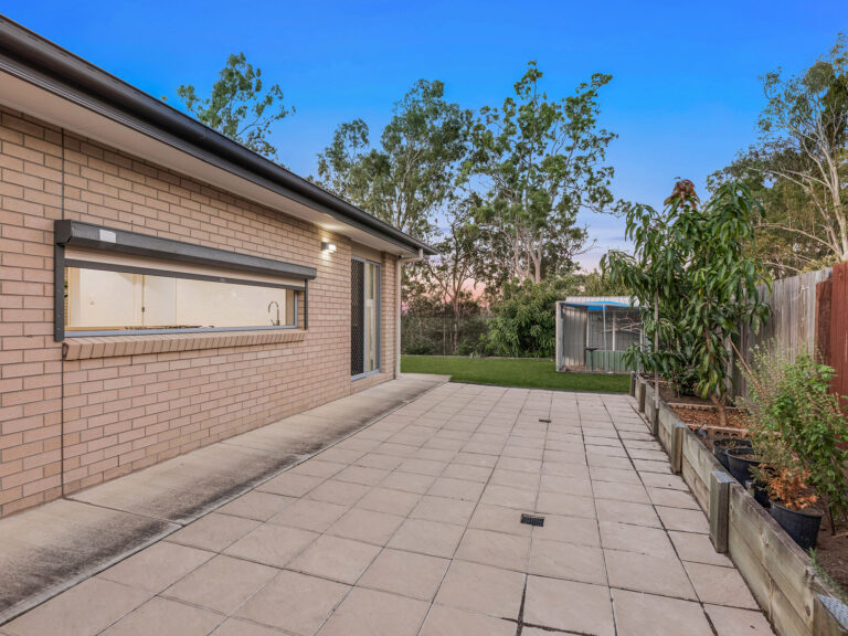 House-Deebing Heights-QLD-R2-3655186