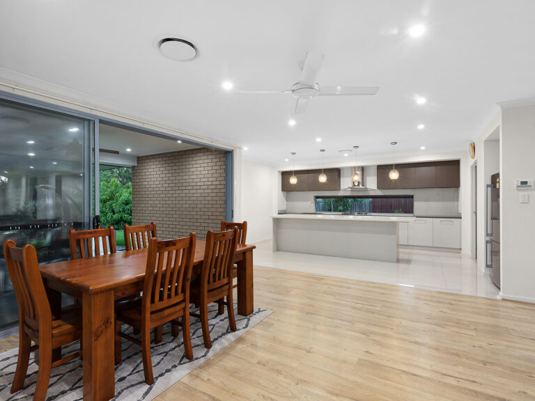 House-Deebing Heights-QLD-R2-3655186