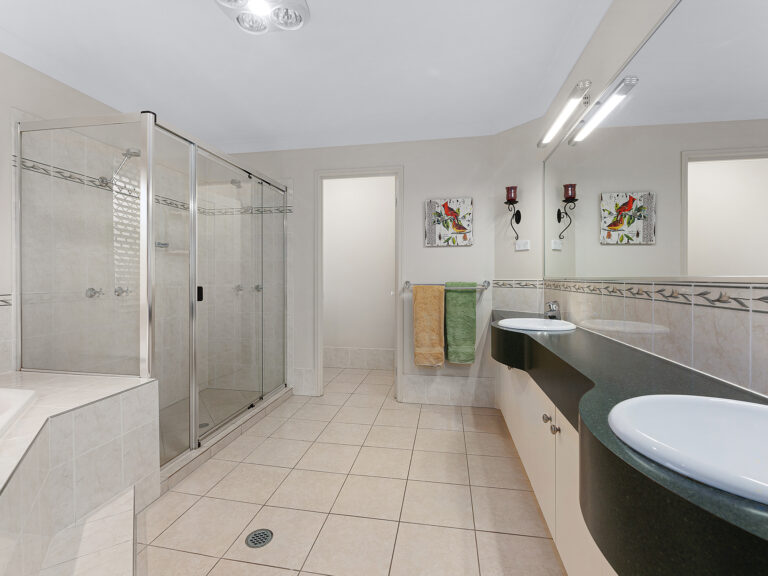 House-Camira-QLD-R2-3661144