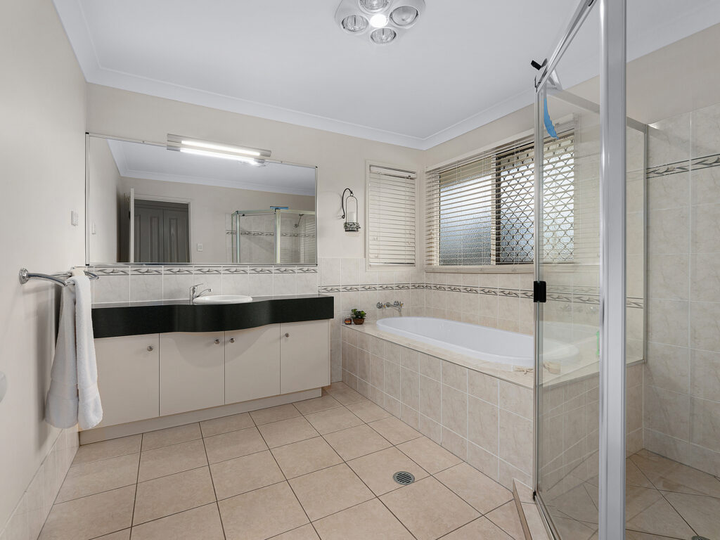 House-Camira-QLD-R2-3661144