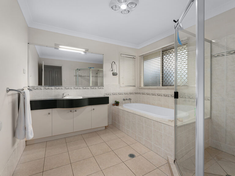 House-Camira-QLD-R2-3661144