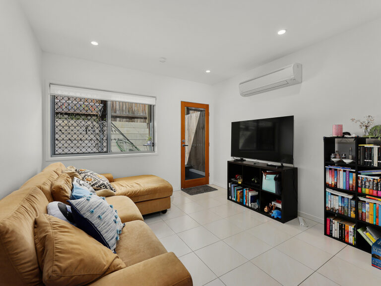 Townhouse-Ripley-QLD-R2-3662693