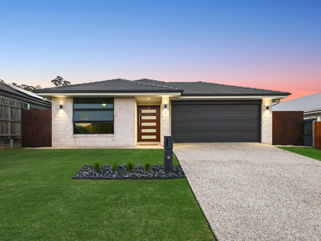 House-Deebing Heights-QLD-R2-3664553
