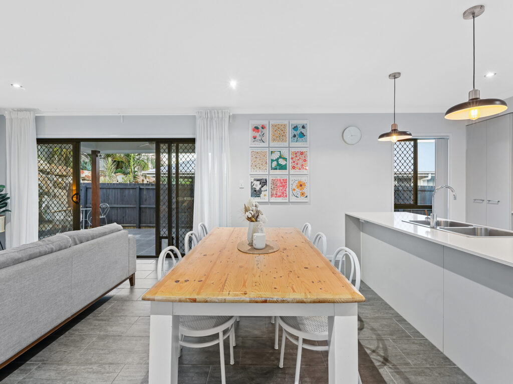 House-Deebing Heights-QLD-R2-3664553