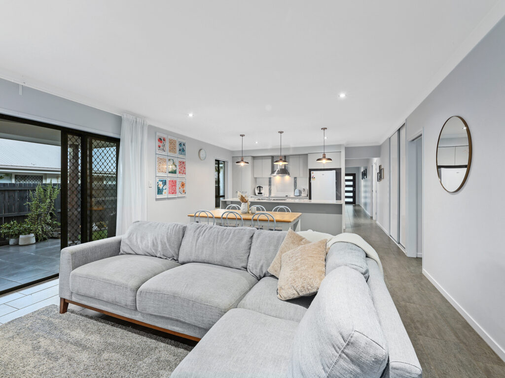 House-Deebing Heights-QLD-R2-3664553