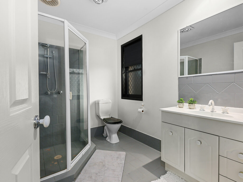 House-Springfield-QLD-R2-3665226