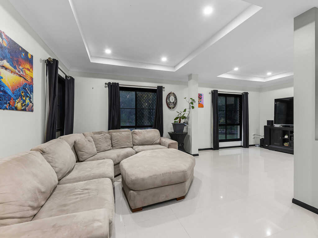 House-Springfield-QLD-R2-3665226