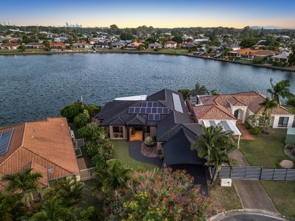 House-Coombabah-QLD-R2-3669900