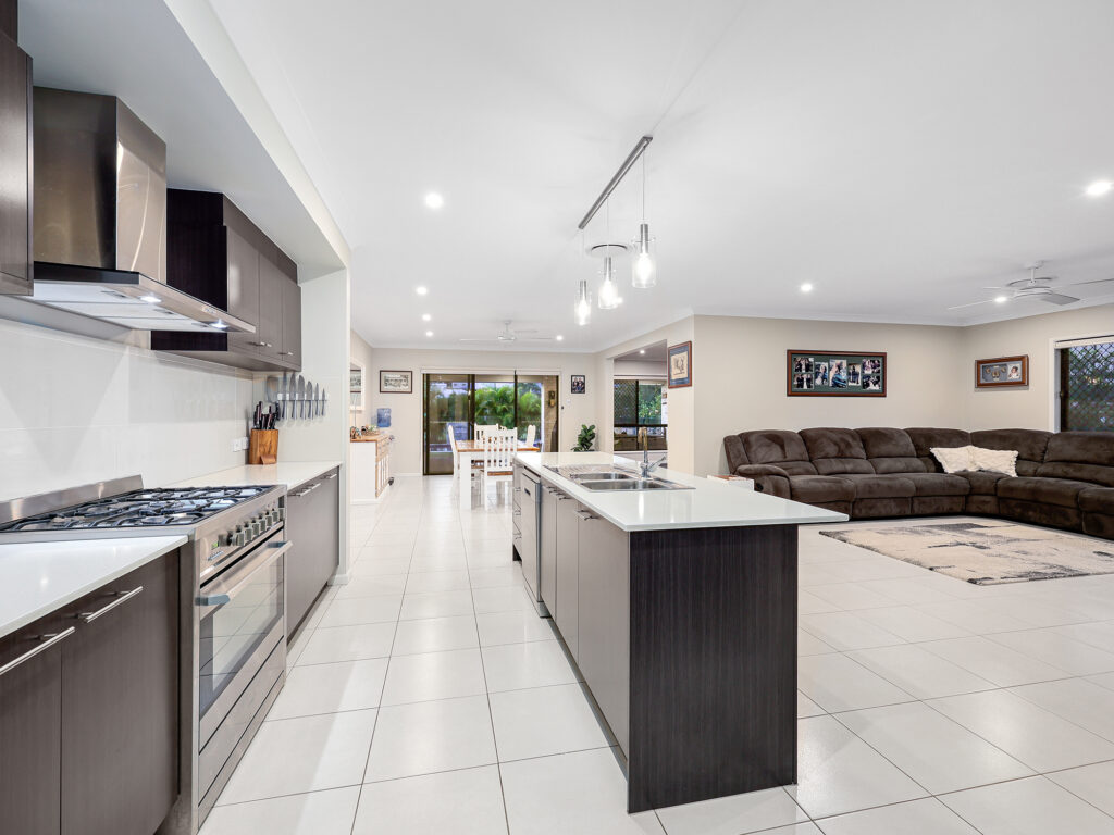 18 Riversleigh Court, Karalee, QLD 4306