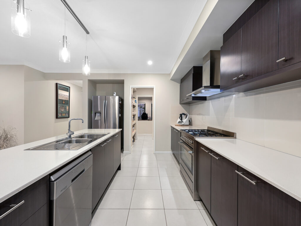 18 Riversleigh Court, Karalee, QLD 4306