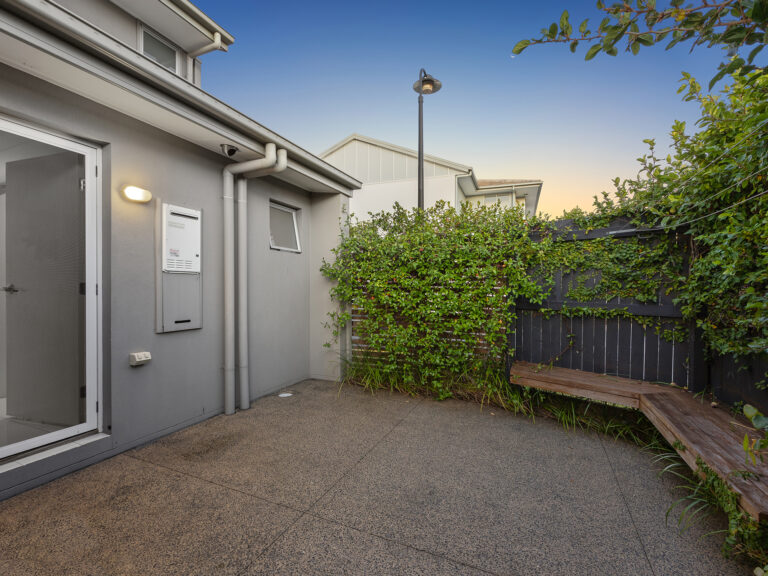 Townhouse-Brookwater-QLD-R2-3687238