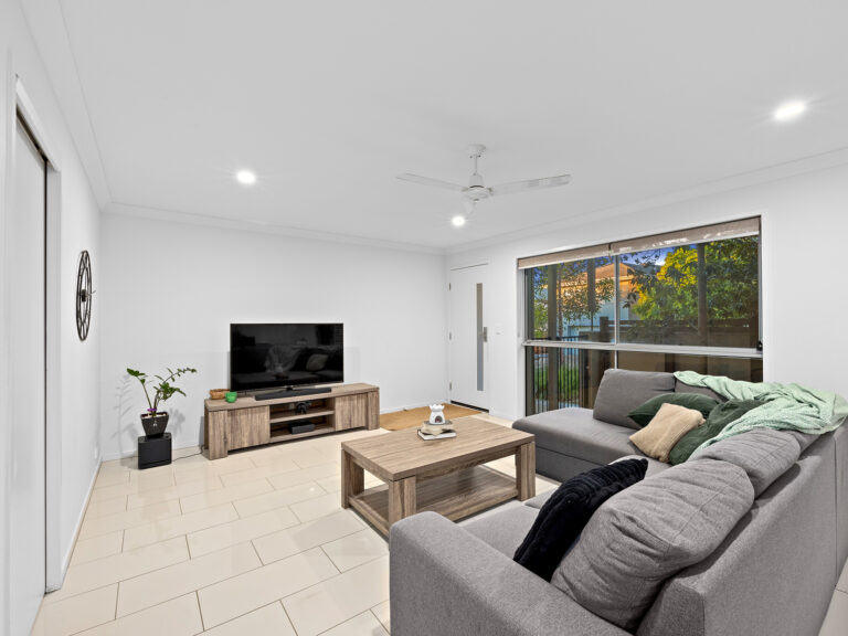 Townhouse-Brookwater-QLD-R2-3687238