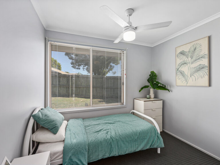 11 Morris Street, Flinders View, QLD 4305