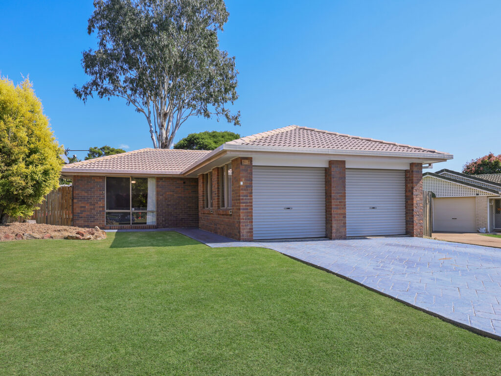 11 Morris Street, Flinders View, QLD 4305