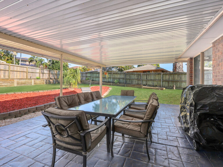 11 Morris Street, Flinders View, QLD 4305