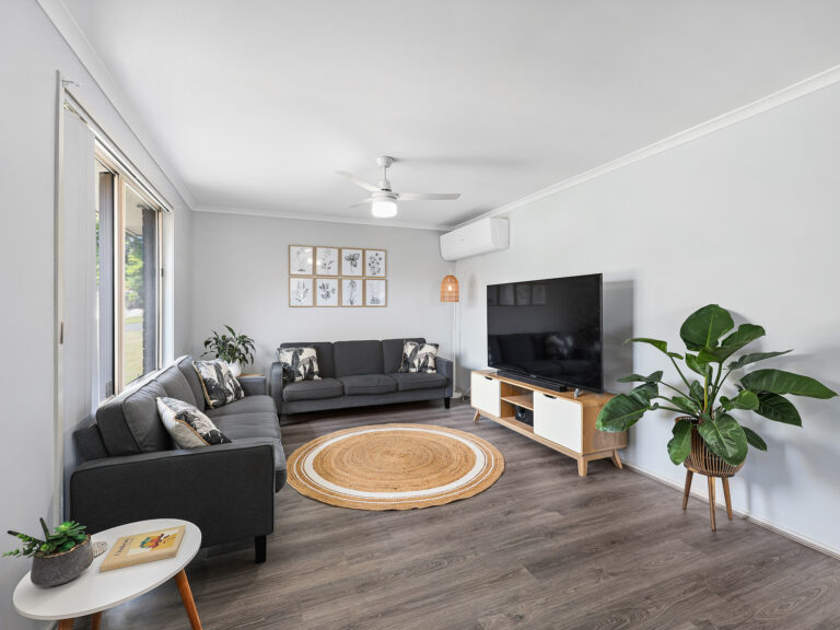 11 Morris Street, Flinders View, QLD 4305