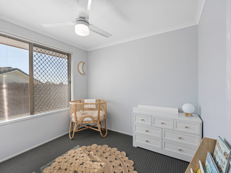 11 Morris Street, Flinders View, QLD 4305