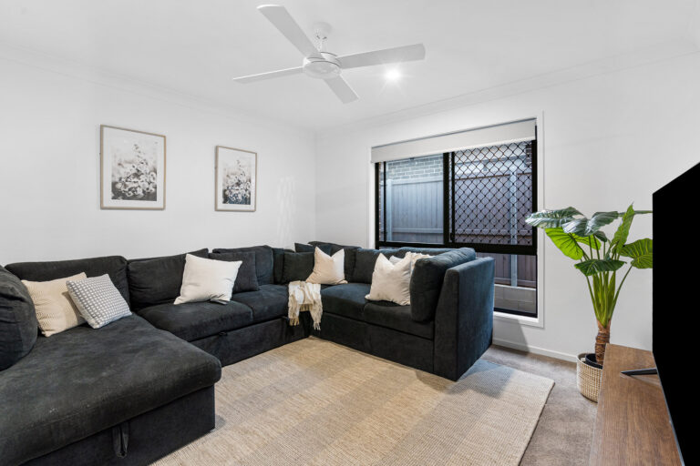 7 Mooloolah Street, Deebing Heights, QLD 4306