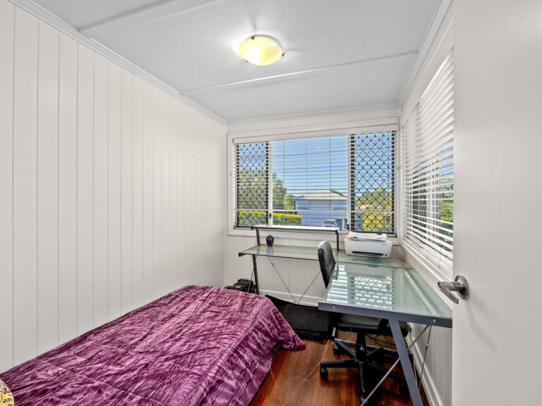 House-Silkstone-QLD-R2-3700695