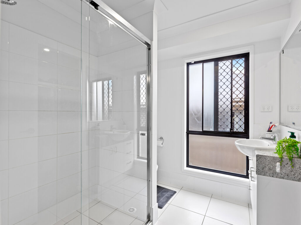 House-Deebing Heights-QLD-R2-3703035