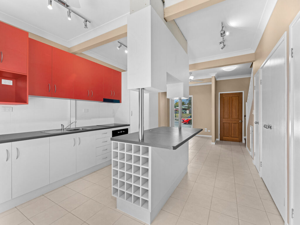Townhouse-Churchill-QLD-R2-3705189