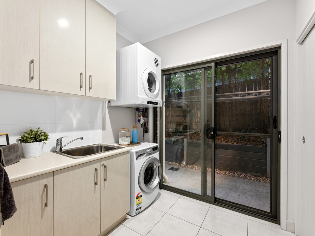 3 Black Teak Court, Brookwater, QLD 4300
