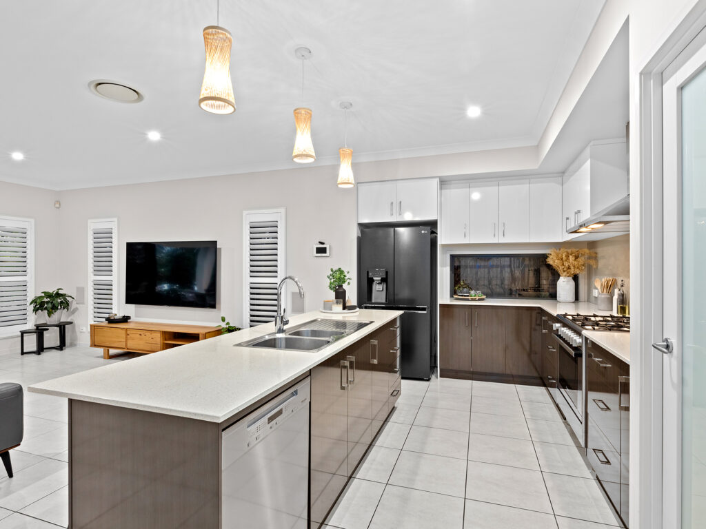3 Black Teak Court, Brookwater, QLD 4300