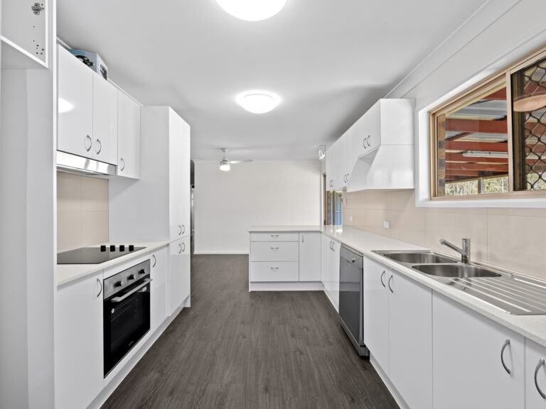 60 Helen Street, North Booval, QLD 4304