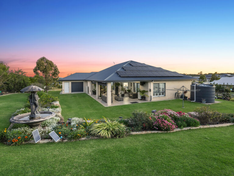 19 Louisa Place, Karalee, QLD 4306