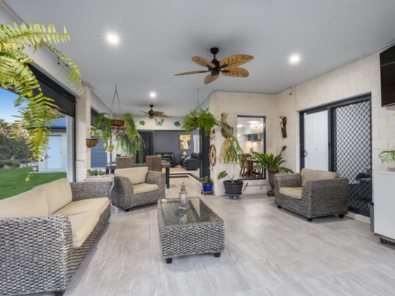19 Louisa Place, Karalee, QLD 4306
