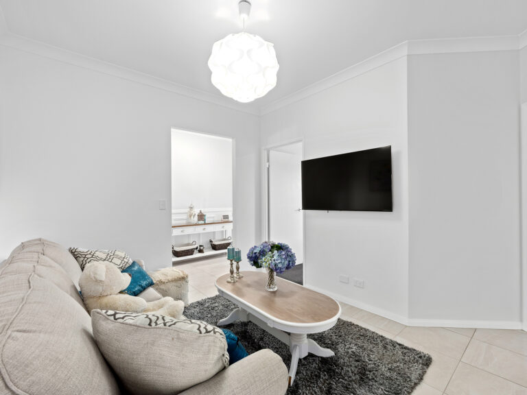 19 Louisa Place, Karalee, QLD 4306