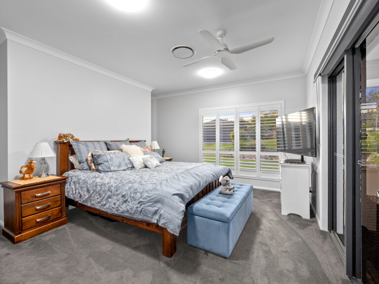 19 Louisa Place, Karalee, QLD 4306